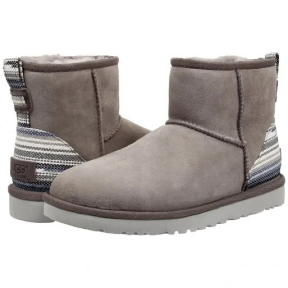 UGG CLASS MINI SERAPE Seal 1010261-SEL Size 6